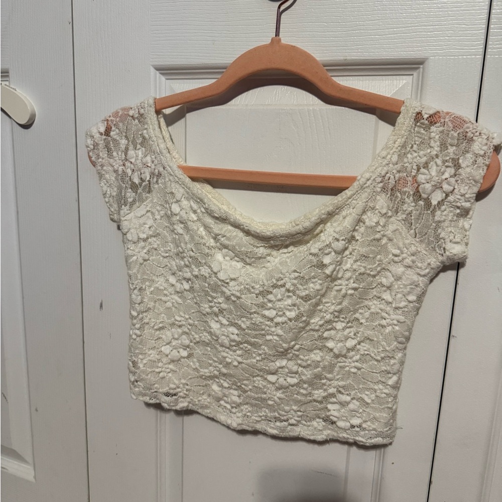 Hollister Cream Lace Crop Blouse